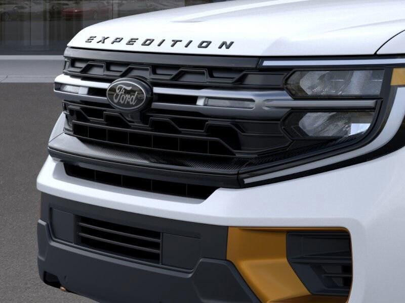 new 2025 Ford Expedition car, priced at $81,968