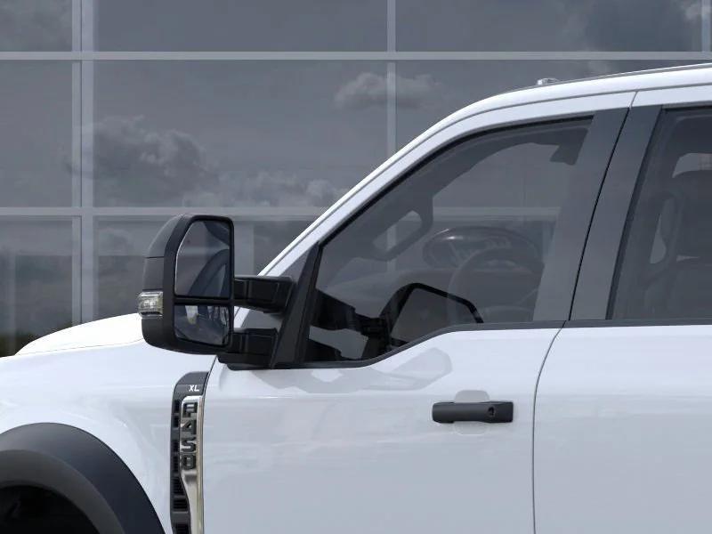 new 2025 Ford F-450 car, priced at $70,846