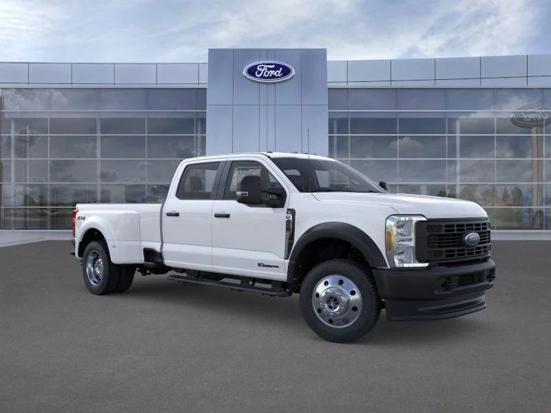 new 2025 Ford F-450 car, priced at $70,846