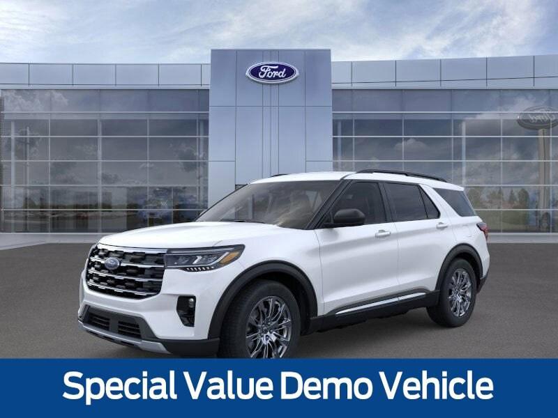 new 2025 Ford Explorer car, priced at $40,758