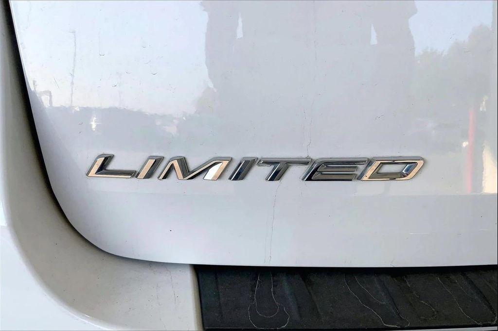 used 2023 Ford Explorer car, priced at $25,951