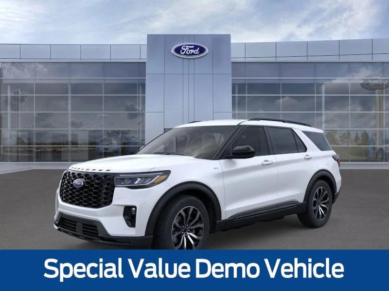 new 2025 Ford Explorer car, priced at $38,664