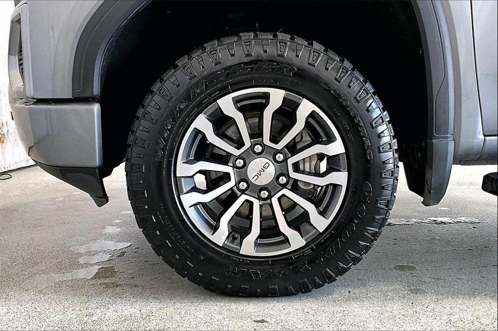 used 2019 GMC Sierra 1500 car, priced at $29,348