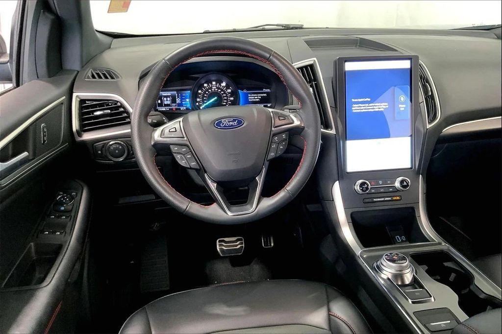 used 2024 Ford Edge car, priced at $30,951
