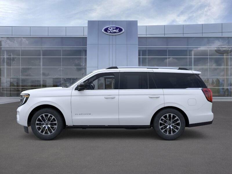new 2025 Ford Expedition car, priced at $79,035