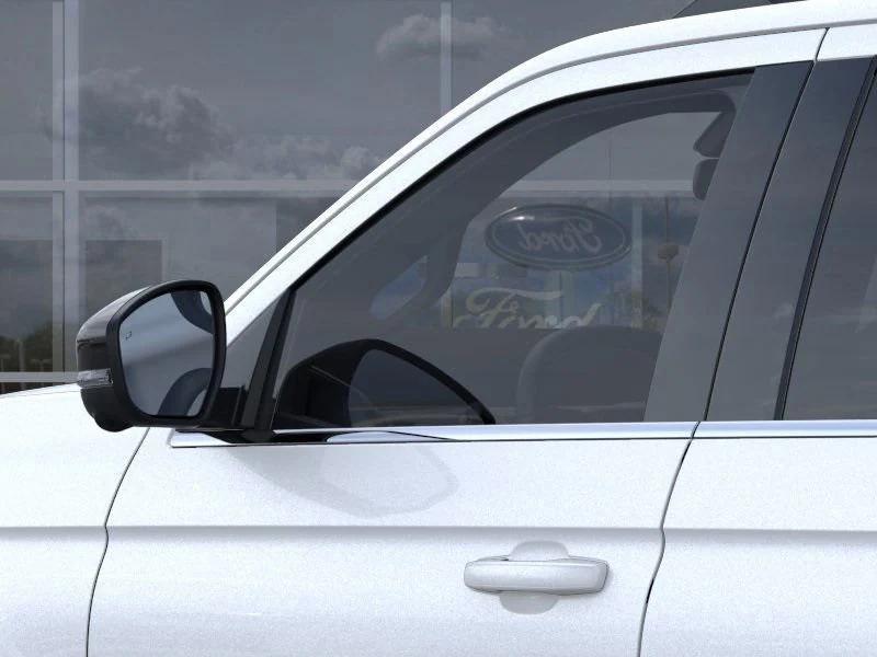 new 2025 Ford Expedition car, priced at $79,035
