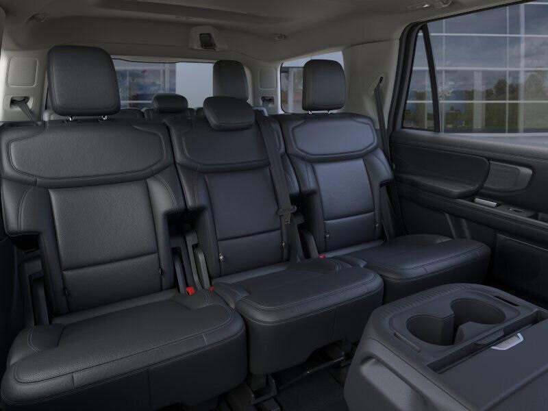 new 2025 Ford Expedition car, priced at $79,035