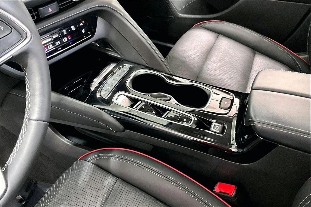 used 2023 Buick Envision car, priced at $26,731