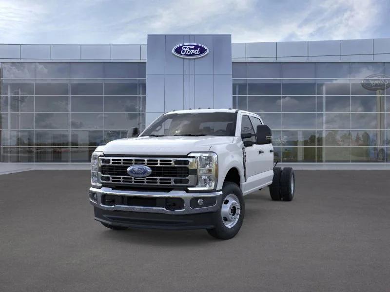 new 2025 Ford F-350 car, priced at $70,620