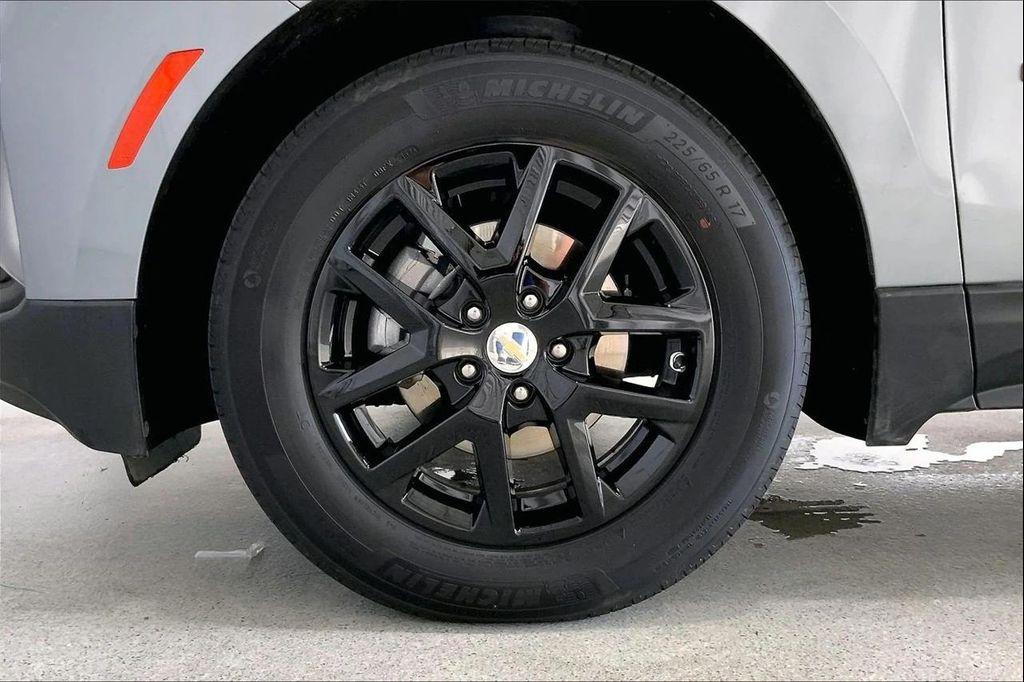 used 2024 Chevrolet Equinox car, priced at $19,465