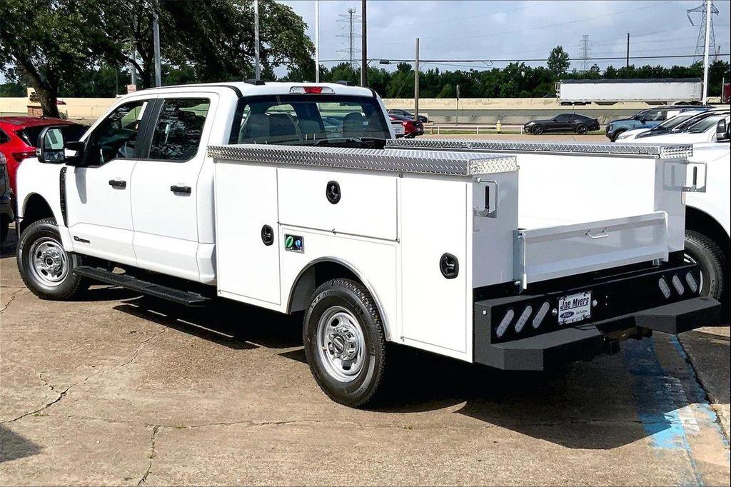 new 2025 Ford F-250 car, priced at $77,635