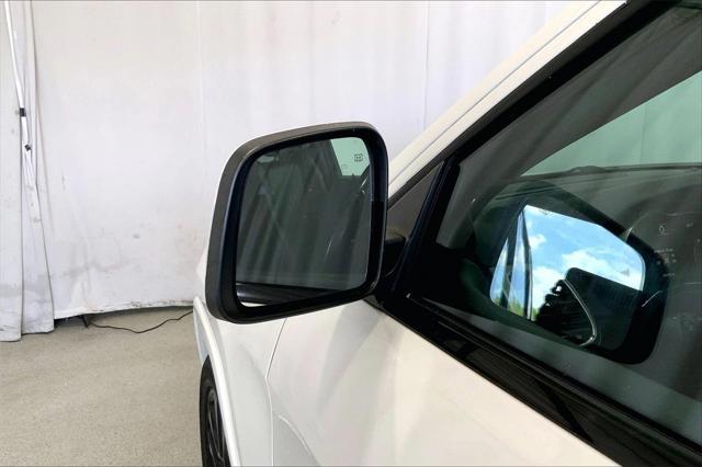 used 2019 Jeep Grand Cherokee car, priced at $22,578