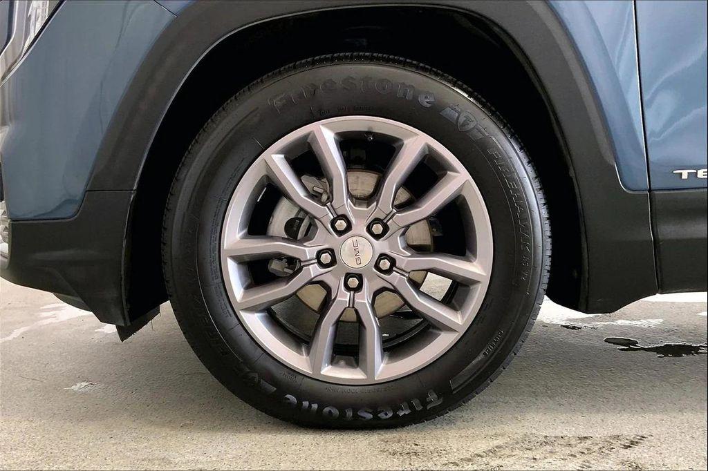 used 2024 GMC Terrain car, priced at $21,417