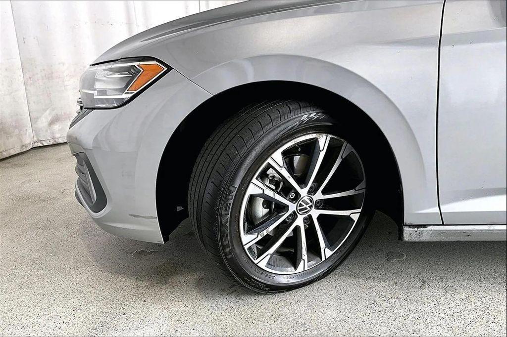 used 2024 Volkswagen Jetta car, priced at $19,991