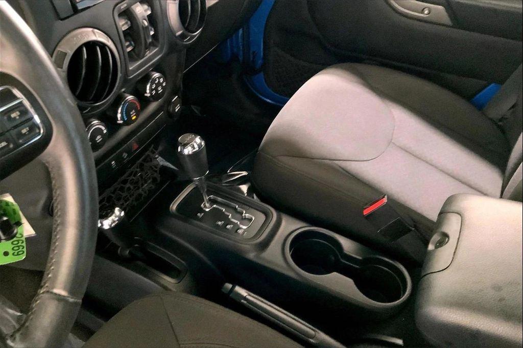 used 2015 Jeep Wrangler Unlimited car, priced at $18,997