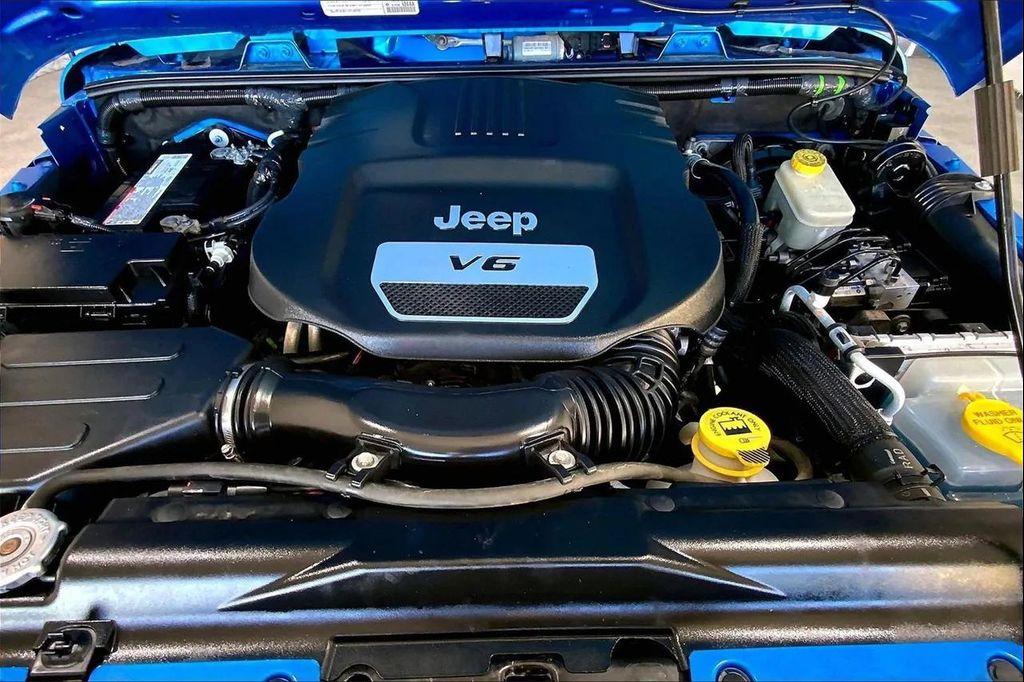 used 2015 Jeep Wrangler Unlimited car, priced at $18,997