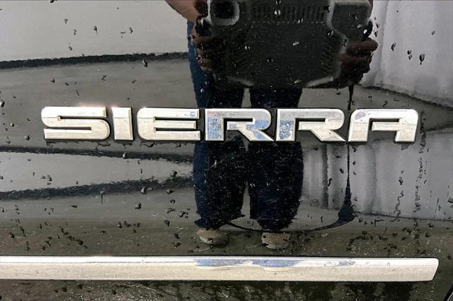 used 2018 GMC Sierra 1500 car, priced at $24,952