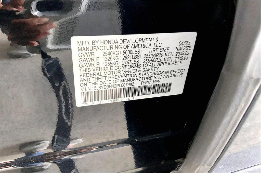 used 2023 Acura MDX car, priced at $39,391