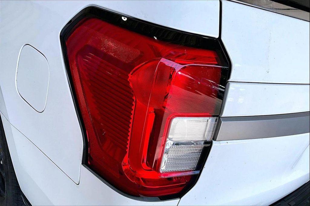 used 2024 Ford Expedition car, priced at $45,131