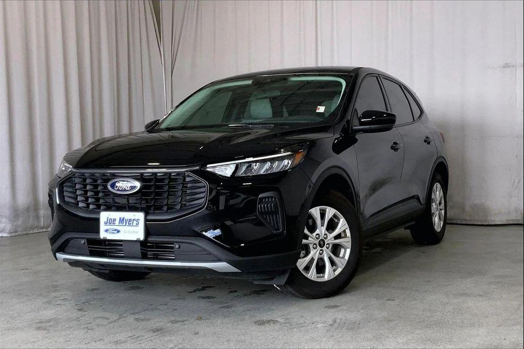 used 2025 Ford Escape car, priced at $25,991