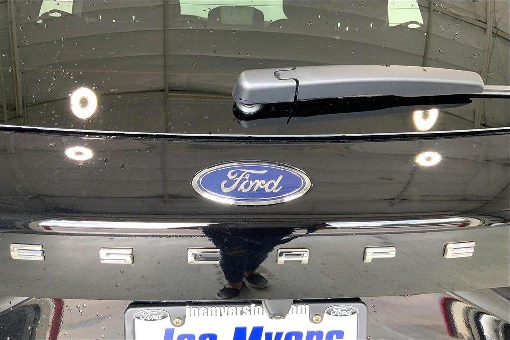 used 2025 Ford Escape car, priced at $25,991