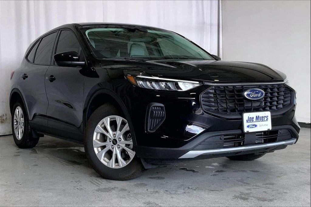 used 2025 Ford Escape car, priced at $25,991