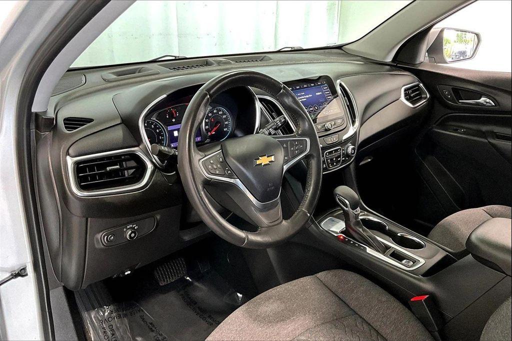 used 2022 Chevrolet Equinox car, priced at $19,396