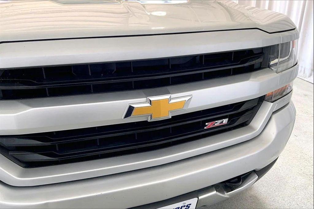 used 2018 Chevrolet Silverado 1500 car, priced at $23,551