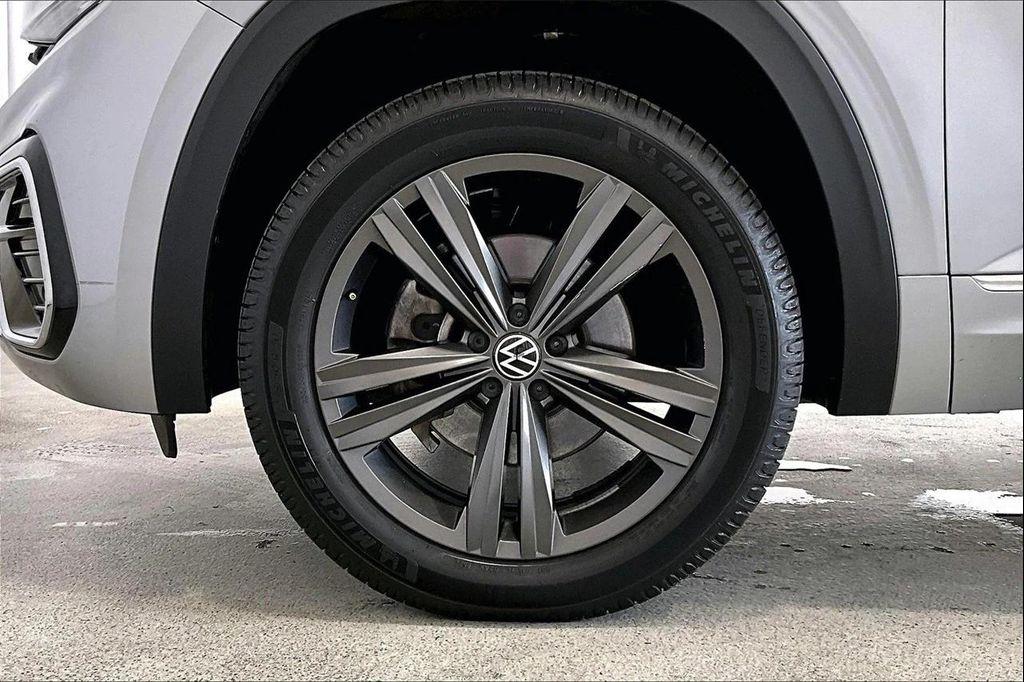 used 2022 Volkswagen Atlas Cross Sport car, priced at $24,395