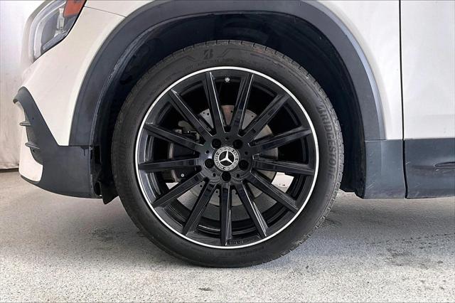 used 2020 Mercedes-Benz GLB 250 car, priced at $23,991
