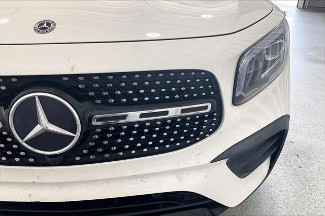 used 2020 Mercedes-Benz GLB 250 car, priced at $23,991