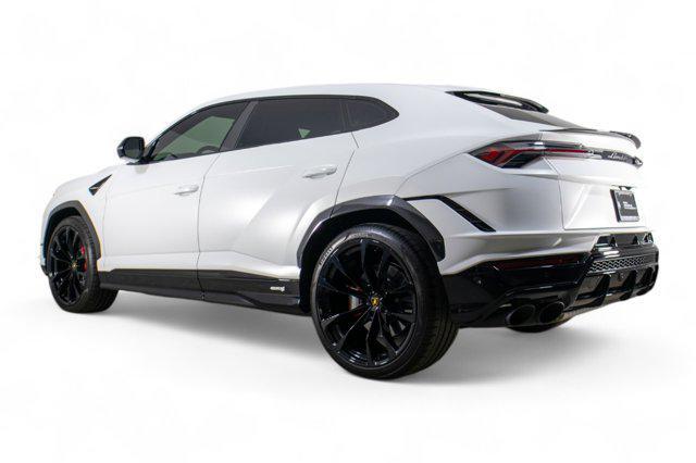 used 2023 Lamborghini Urus car, priced at $309,000