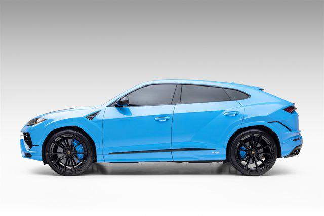 used 2023 Lamborghini Urus car, priced at $259,990