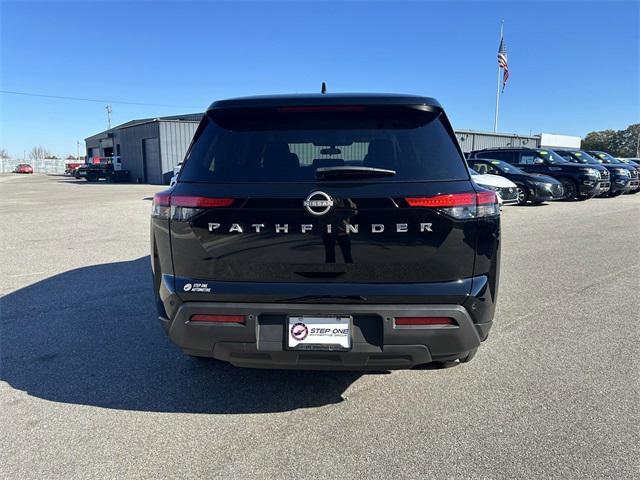 new 2025 Nissan Pathfinder car, priced at $38,010