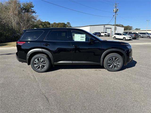 new 2025 Nissan Pathfinder car, priced at $38,365