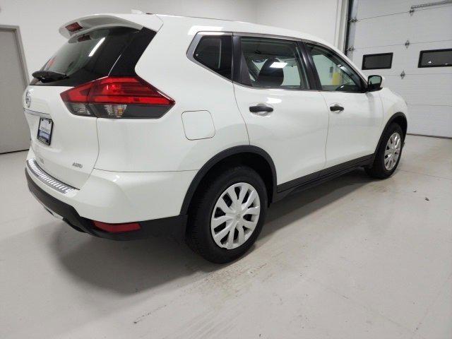 used 2017 Nissan Rogue car, priced at $15,356