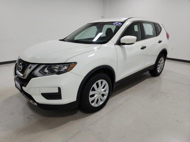 used 2017 Nissan Rogue car, priced at $15,356