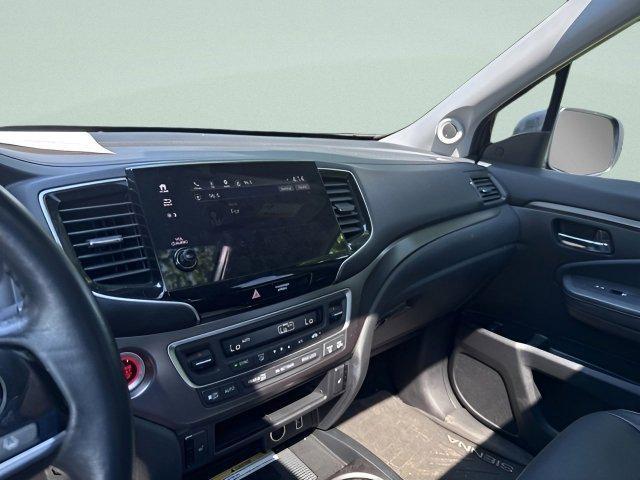 used 2022 Honda Pilot car, priced at $33,499