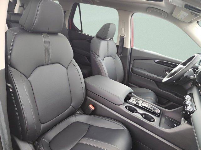 new 2025 Honda Pilot car, priced at $49,121