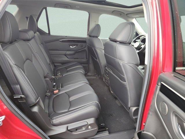 new 2025 Honda Pilot car, priced at $49,121