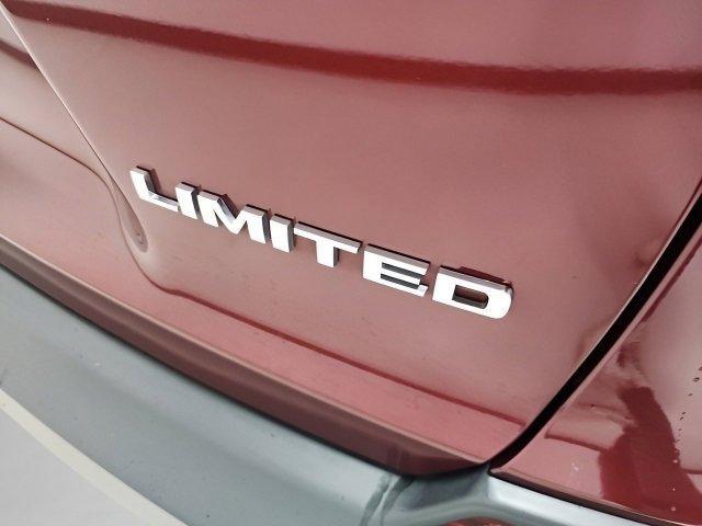 used 2019 Jeep Cherokee car, priced at $15,989