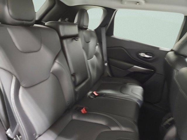 used 2019 Jeep Cherokee car, priced at $15,989