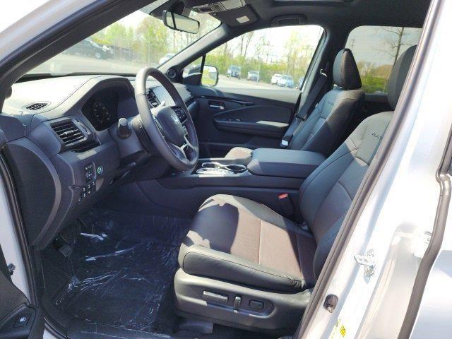 new 2025 Honda Ridgeline car, priced at $48,655