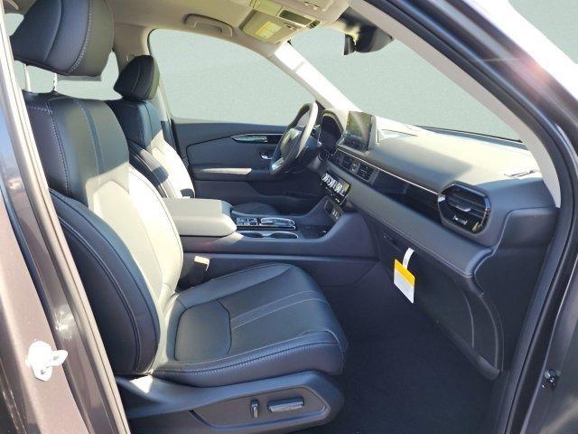 new 2025 Honda Pilot car, priced at $44,418