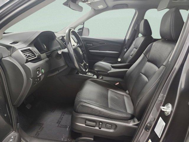 used 2022 Honda Pilot car, priced at $31,499