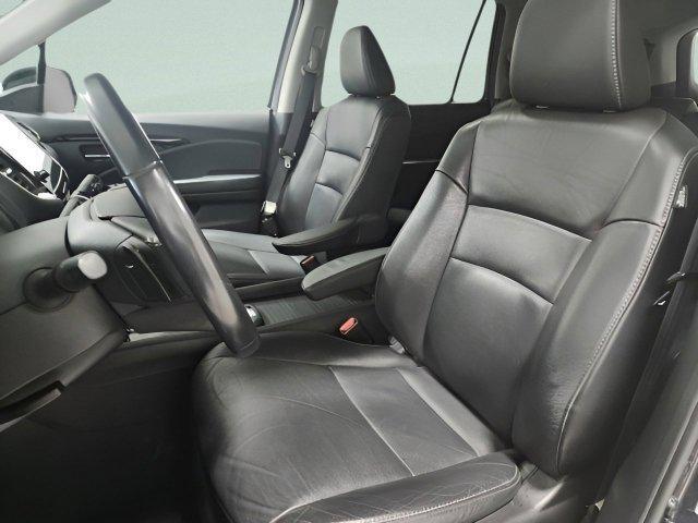 used 2022 Honda Pilot car, priced at $31,499