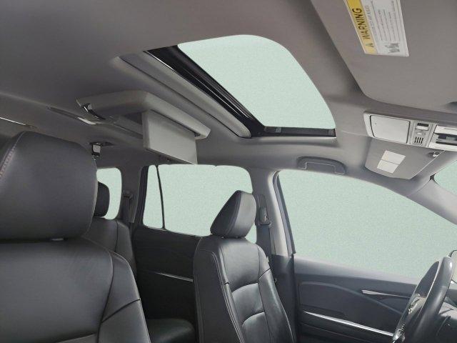 used 2022 Honda Pilot car, priced at $31,499