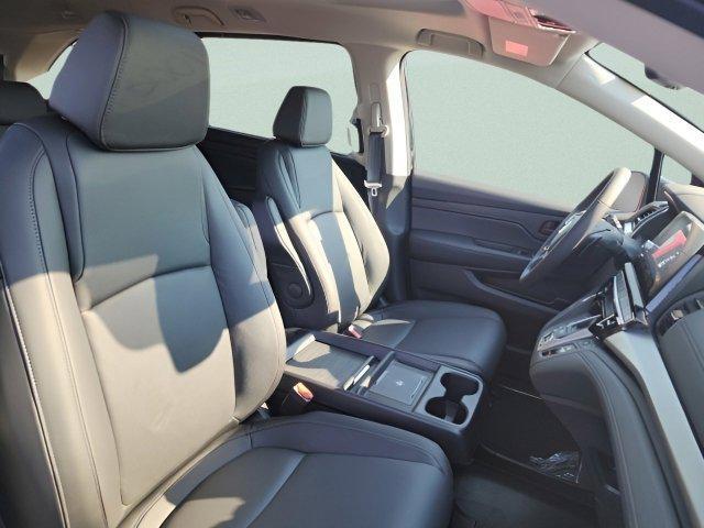 new 2026 Honda Odyssey car, priced at $44,659