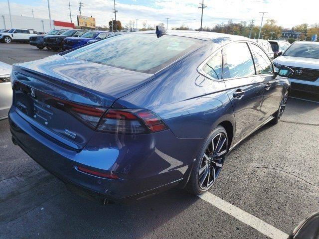 new 2025 Honda Accord Hybrid car