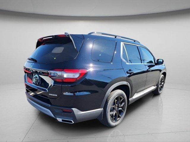 new 2025 Honda Pilot car, priced at $50,882